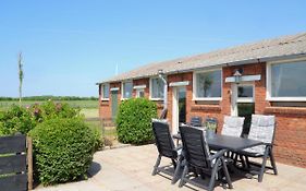 Landelijk Gelegen Vakantiebungalow Ok19