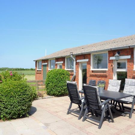 Landelijk Gelegen Vakantiebungalow Ok19 Oostkapelle Exterior foto