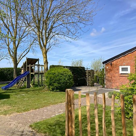 Landelijk Gelegen Vakantiebungalow Ok19 Oostkapelle Exterior foto